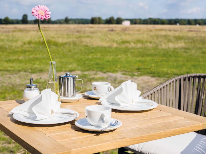 Kaffeegenuss auf der Terrasse